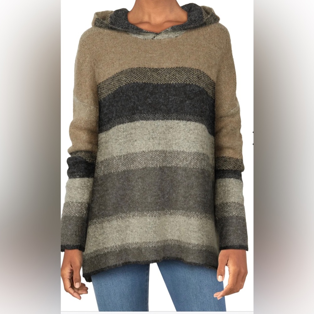 Natural Reflections Long-Sleeve Sweater Hoodie for Ladies